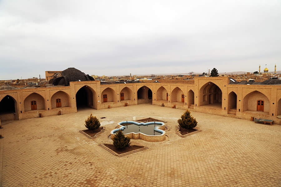 کویر ابوزیدآباد کجاست؟