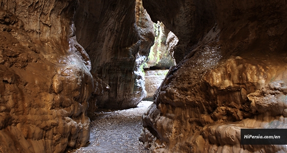 Zinegan Cave