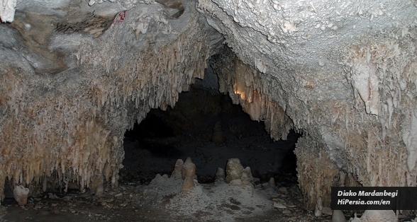 Chal-Nakhjir cave