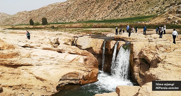Mahoteh Waterfall