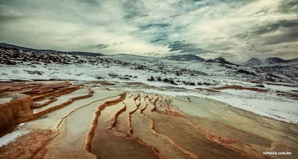 Badab-e Surt Springs, Visual Adventure