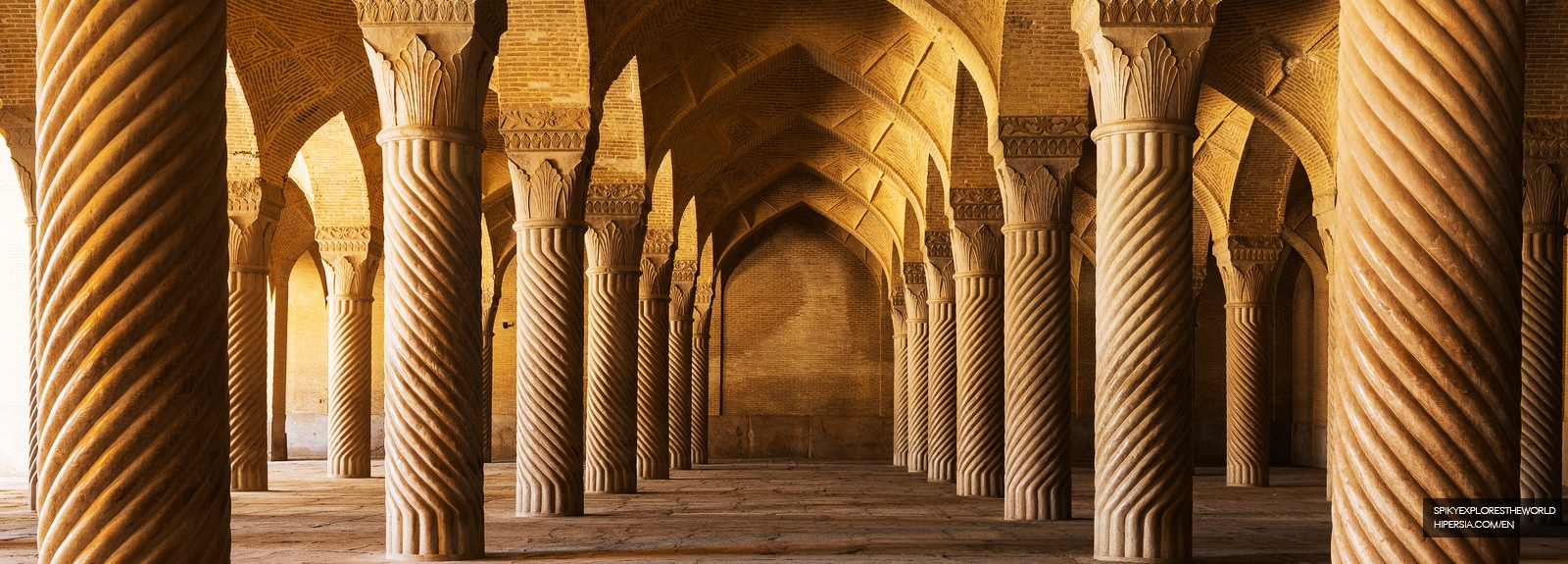 Vakil Mosque