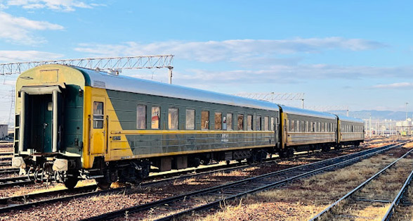 Jolfa railway station ( Jolfa train station)