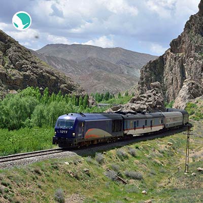 Shiraz to Kashan Train